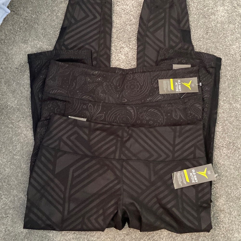 Old navy leggings (2 pair)